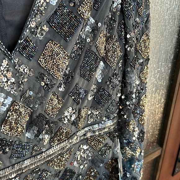 Mac Duggal GEO EMBELLISHED MIDI SHEATH DRESS in charcoal size 6 NEW. $498 - Picture 10 of 14